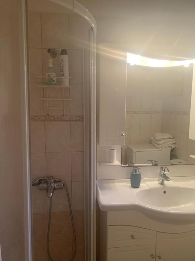 Awesome Home 3' From Metro Aten Exteriör bild