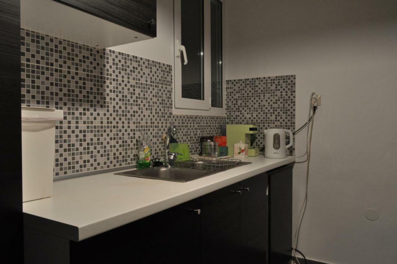Awesome Home 3' From Metro Aten Exteriör bild